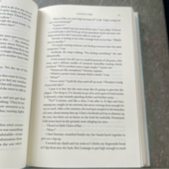 The Girl on the Train and Leaving Time Novels - Picture 6 of 6